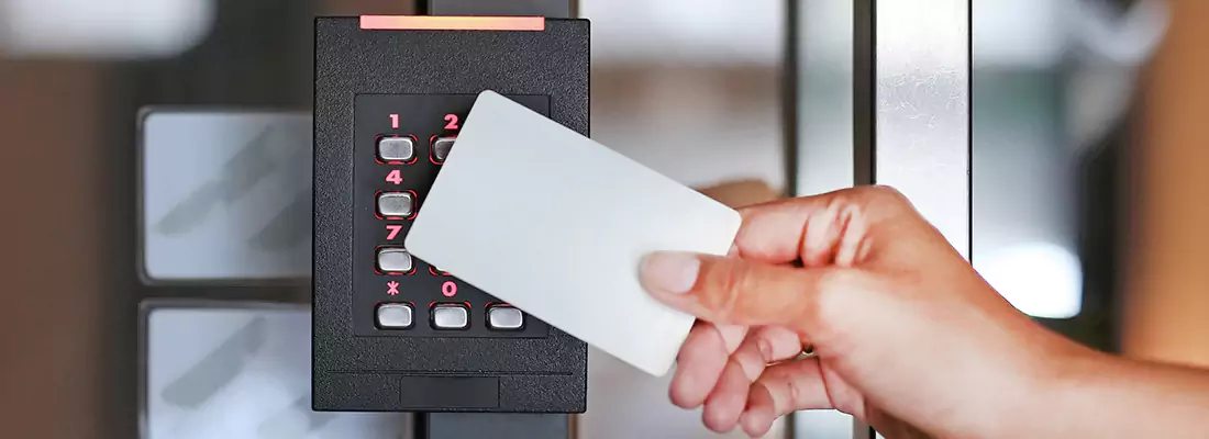 Benefits of Card Lock Readers for Properties in Holiday, FL